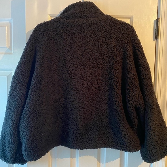 Urban Outfitters Black Sherpa Coat Size M - Picture 4 of 4